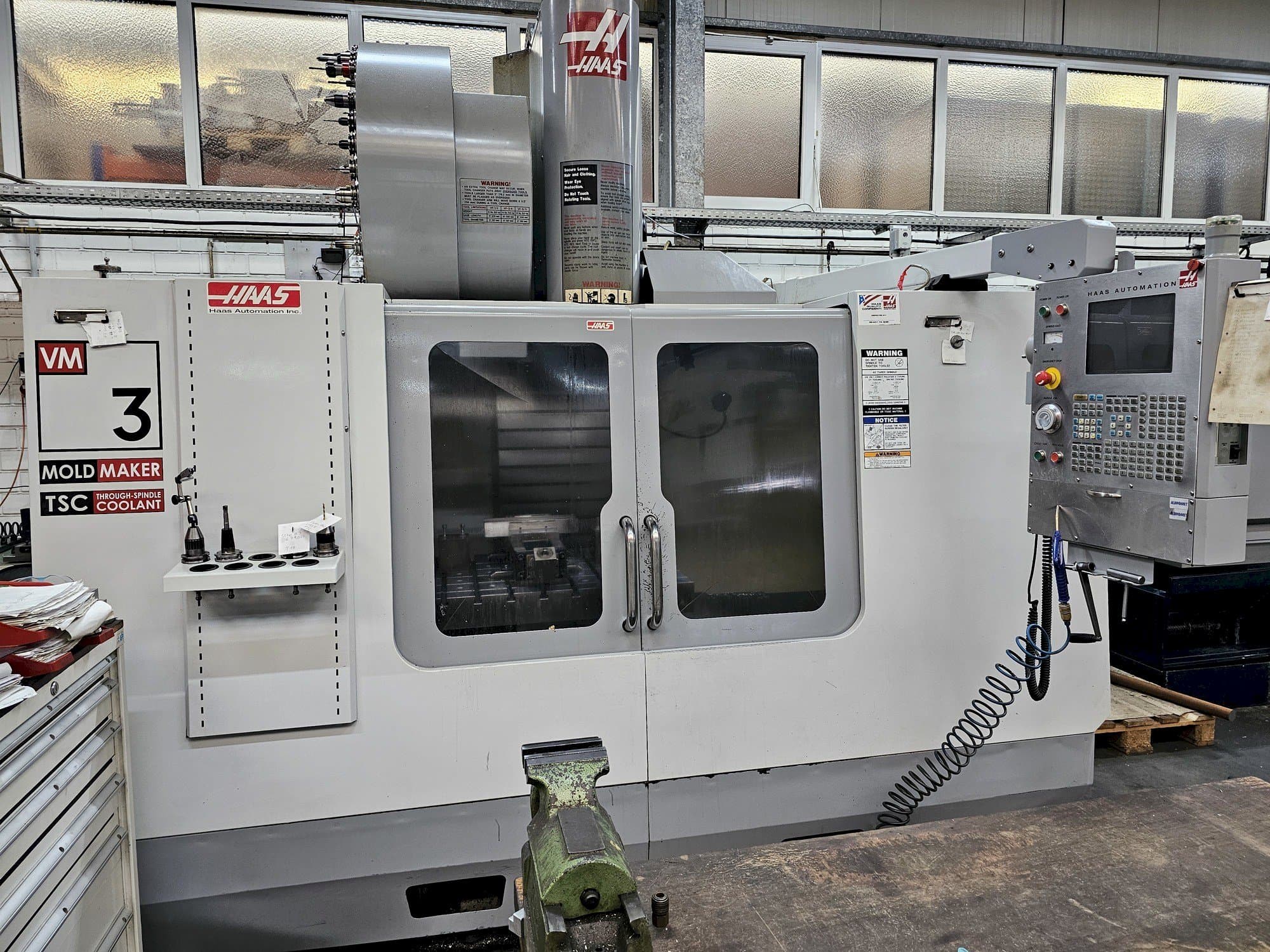 A HAAS VM 3  gép elölnézete
