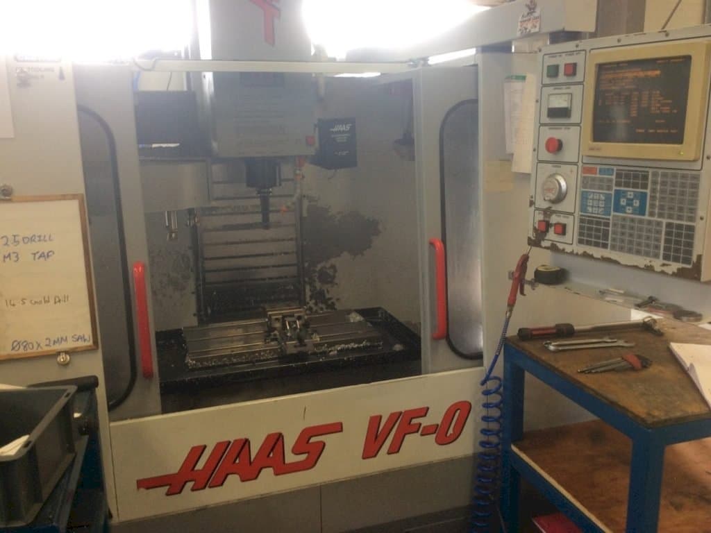 A HAAS VF-0  gép elölnézete