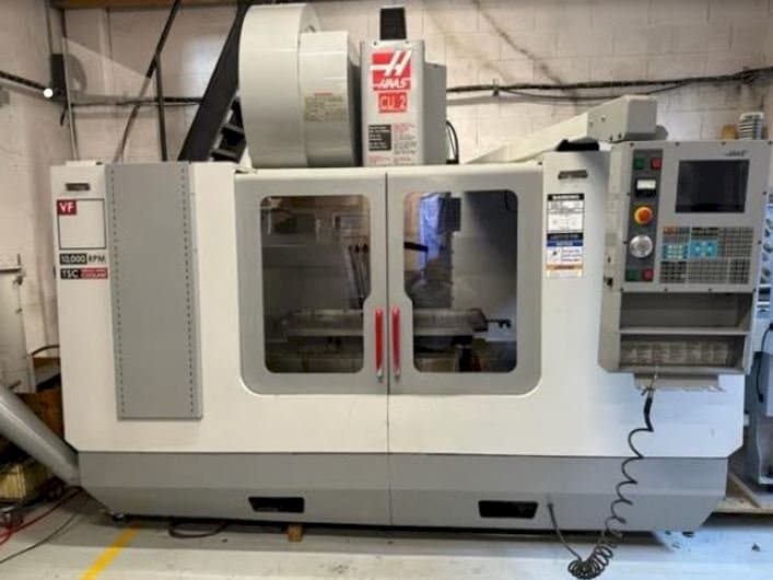 A HAAS VF3  gép elölnézete