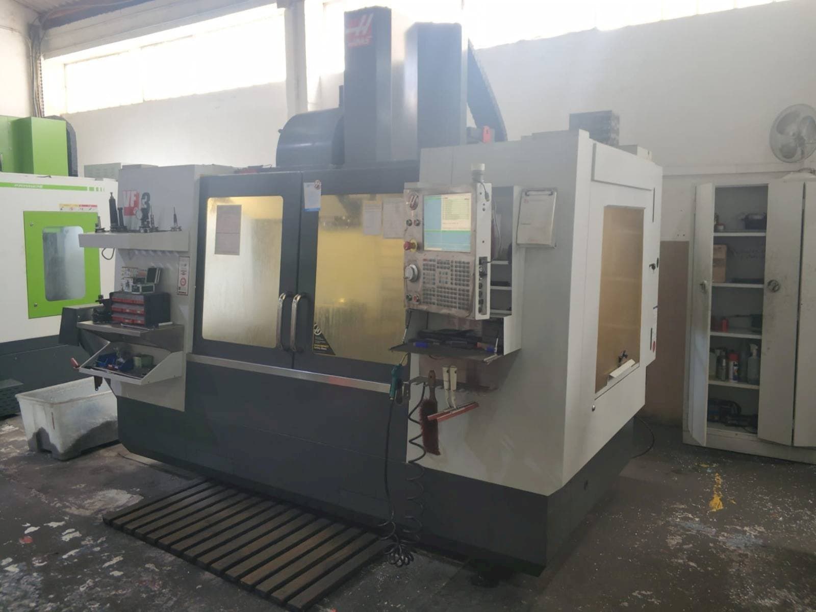 A HAAS VF-3  gép elölnézete