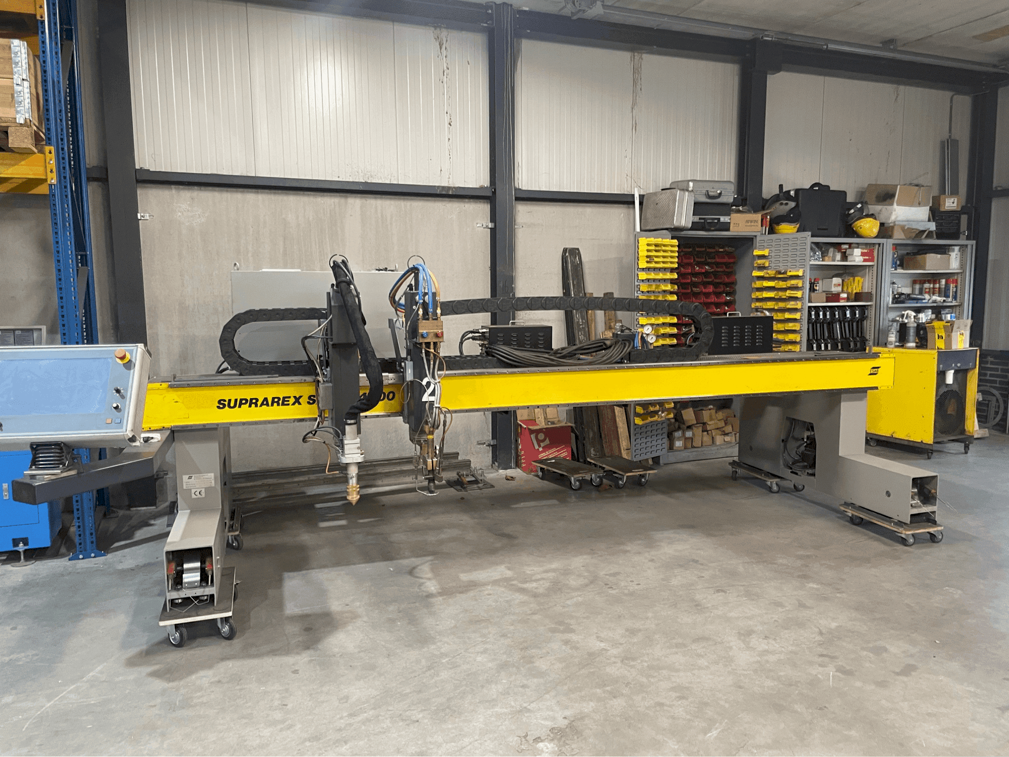 A ESAB SXE-P2 4000 gép elölnézete
