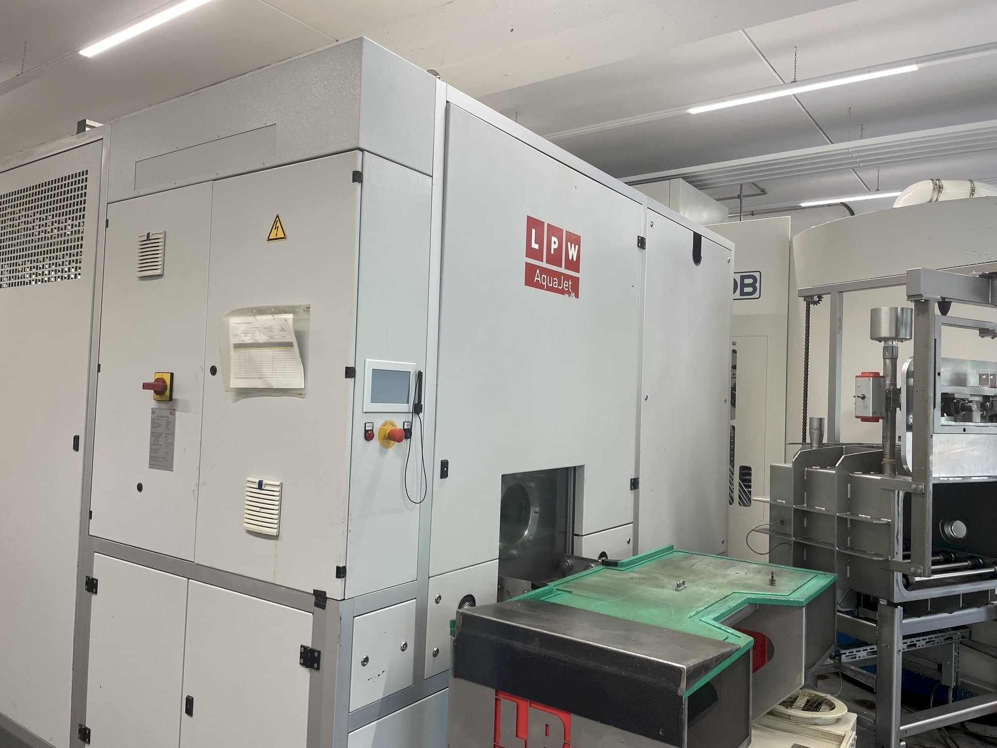 A LPW LPW Aqua Jet 670 T2-V (2013) gép elölnézete