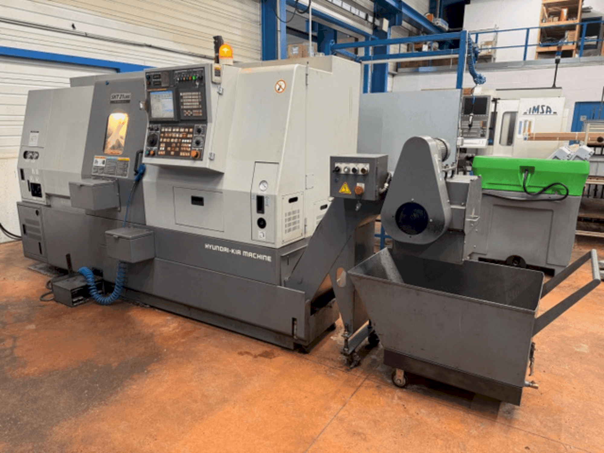 A HYUNDAI KIA SKT21LMS gép elölnézete