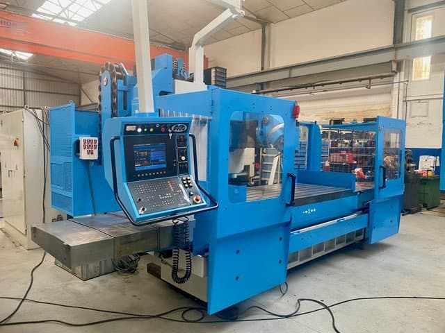 A MTE BF 2200 gép elölnézete