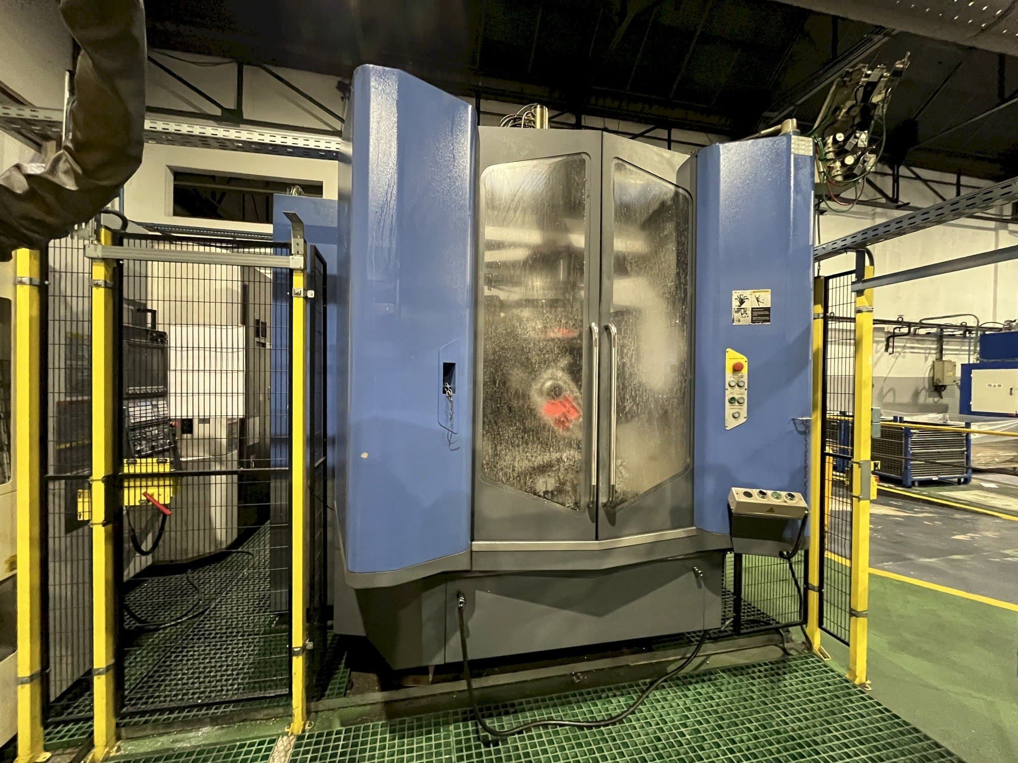 A Tongtai HA-500II gép elölnézete