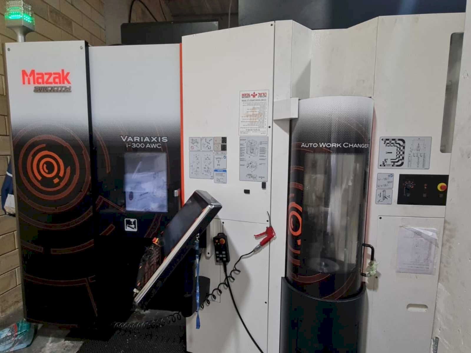 A Mazak VARIAXIS I-300 AWC gép elölnézete