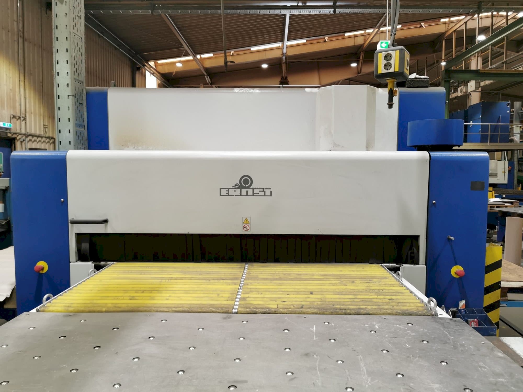 A ERNST Neptun EBS  gép elölnézete