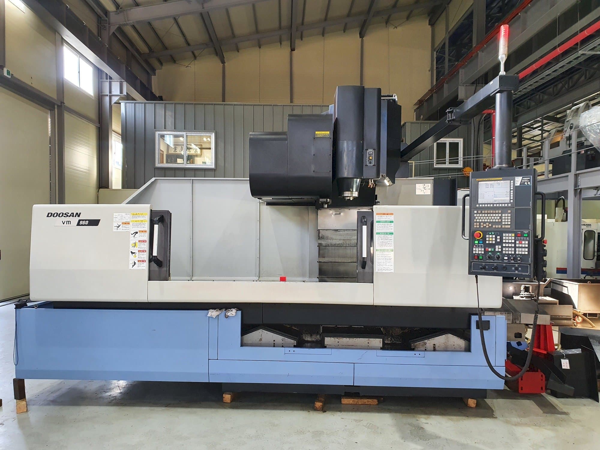 A Doosan VM 960 gép elölnézete