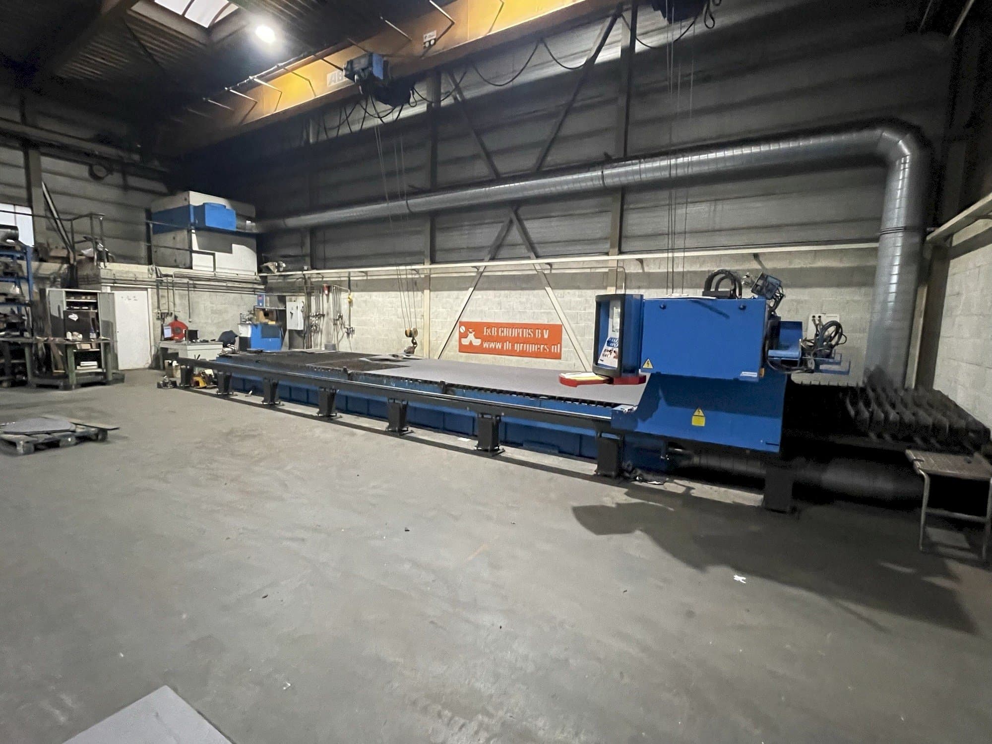 A SAF Air liquide Oxytome 25HPC  gép elölnézete