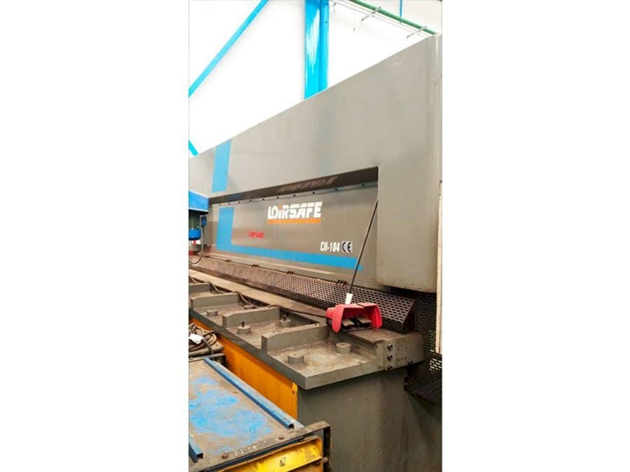 A Loire Safe CH-104  gép elölnézete