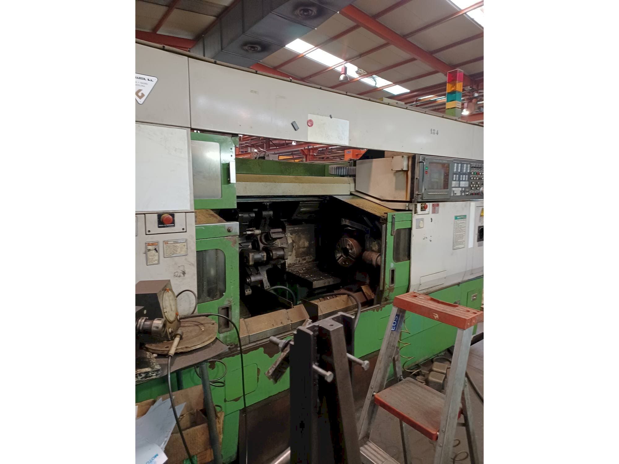 A Mazak Multiplex 630 gép elölnézete