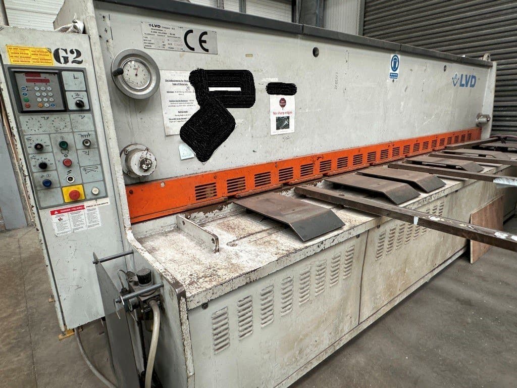 A LVD HST-C 40/6 gép elölnézete