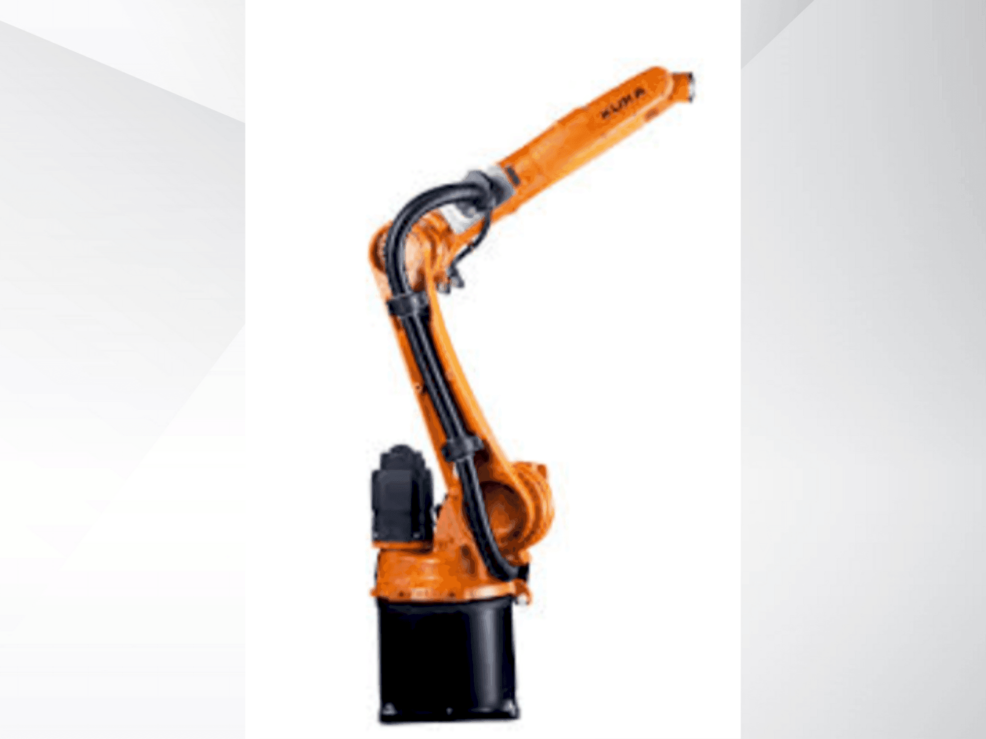 A KUKA KR 6 R1820  gép elölnézete