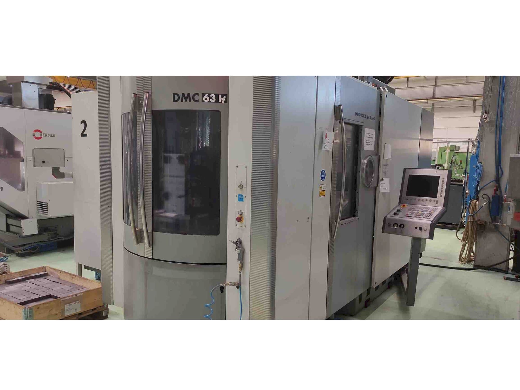 A DMG DMC63H gép elölnézete