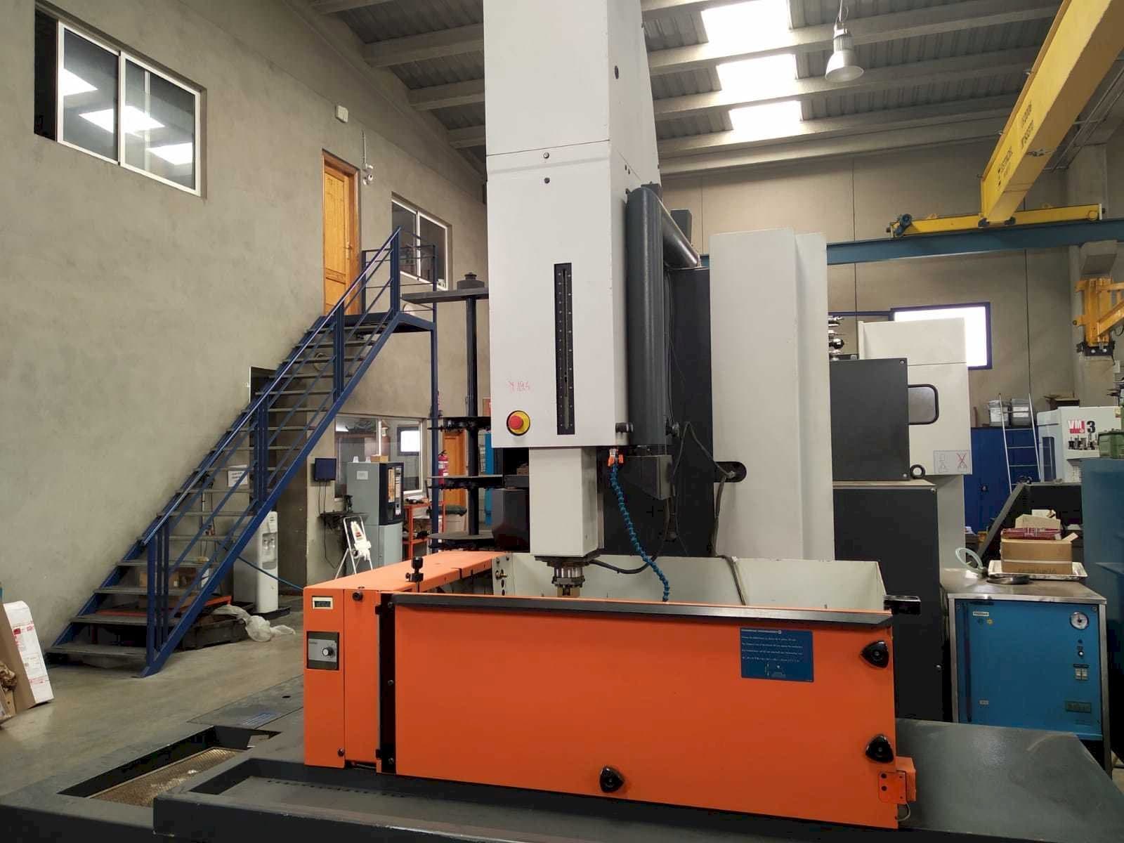 A CHARMILLES Roboform 4000 gép elölnézete