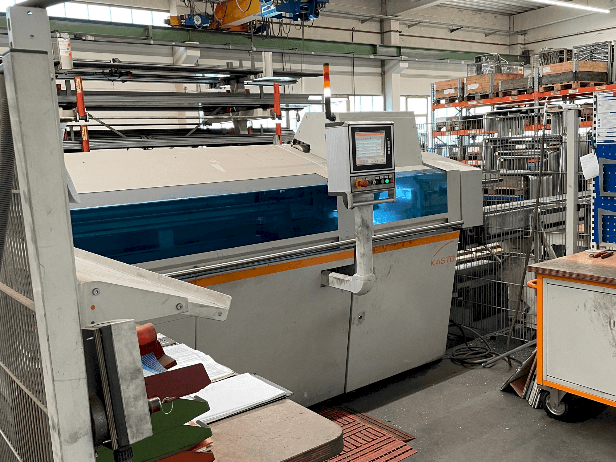 A KASTO KASTOflex F gép elölnézete