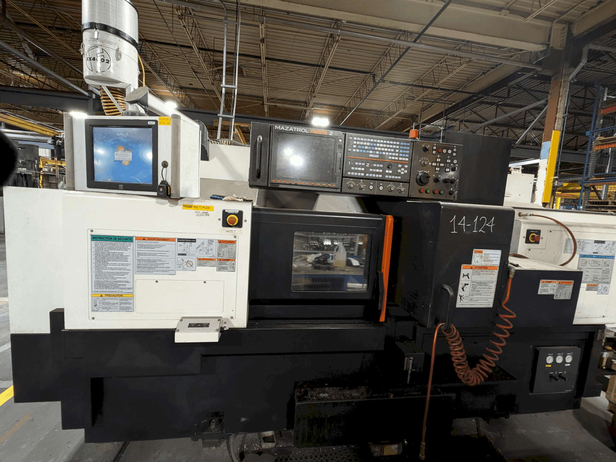 A Mazak Multiplex 6300-II Y  gép elölnézete