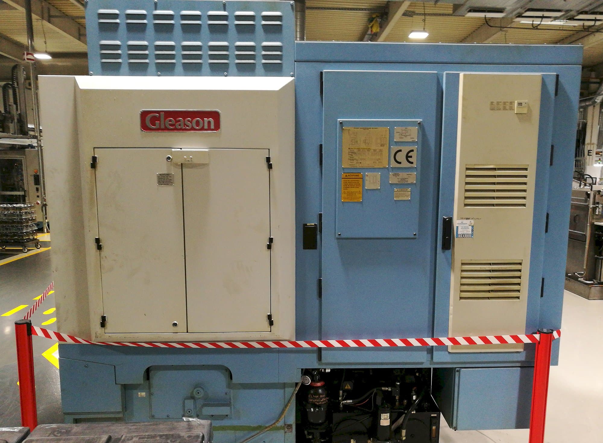 A Gleason Phoenix 500 HCT gép hátulnézete