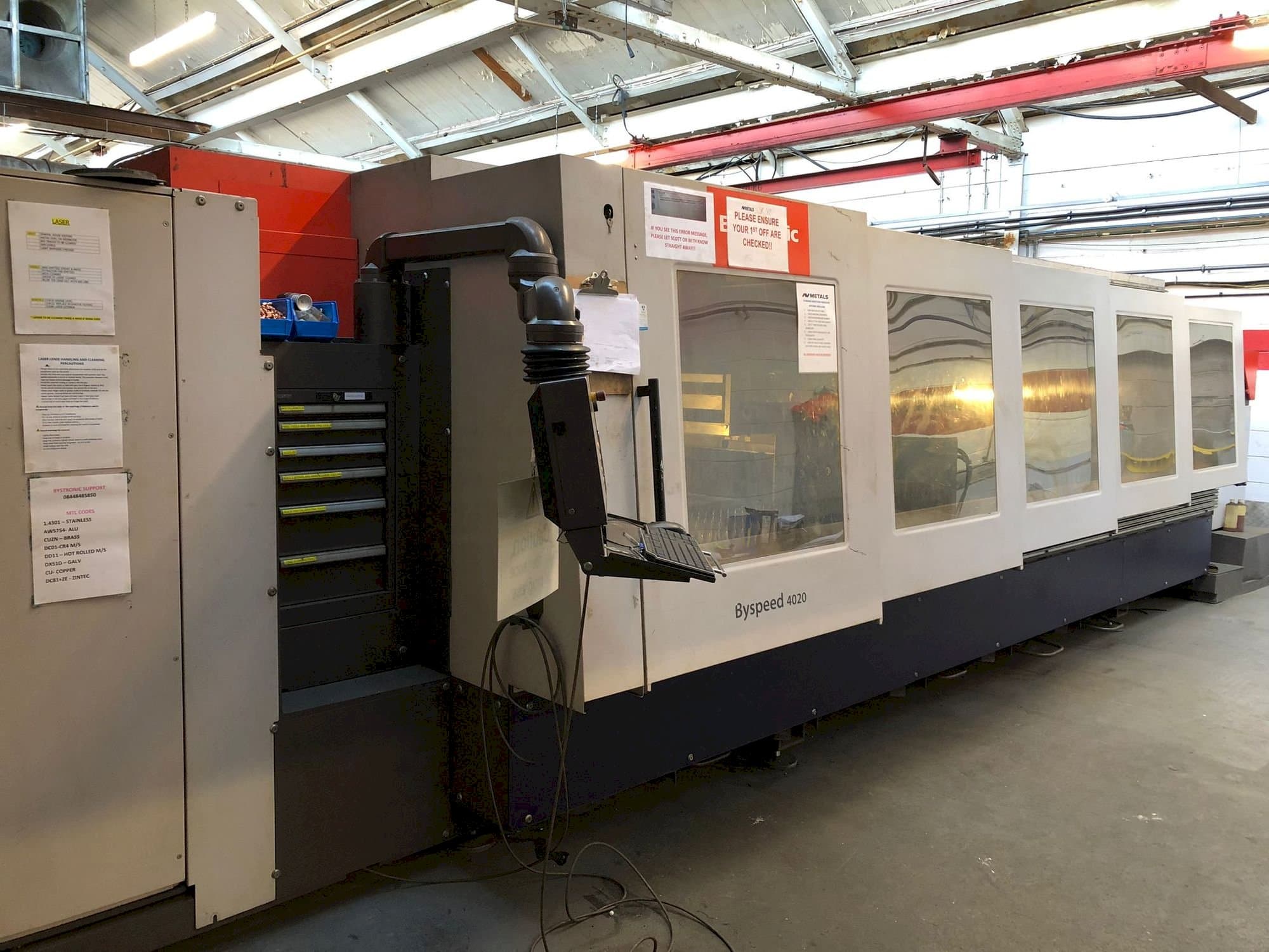 A Bystronic BySpeed 4020 gép elölnézete