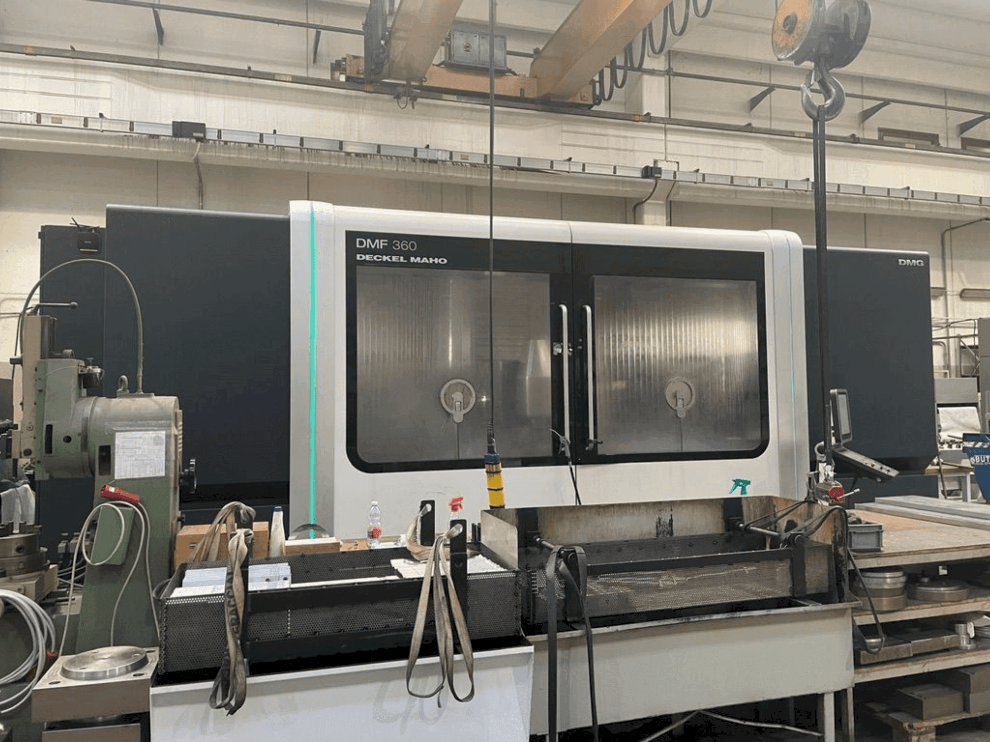 A DMG DMF 360  gép elölnézete