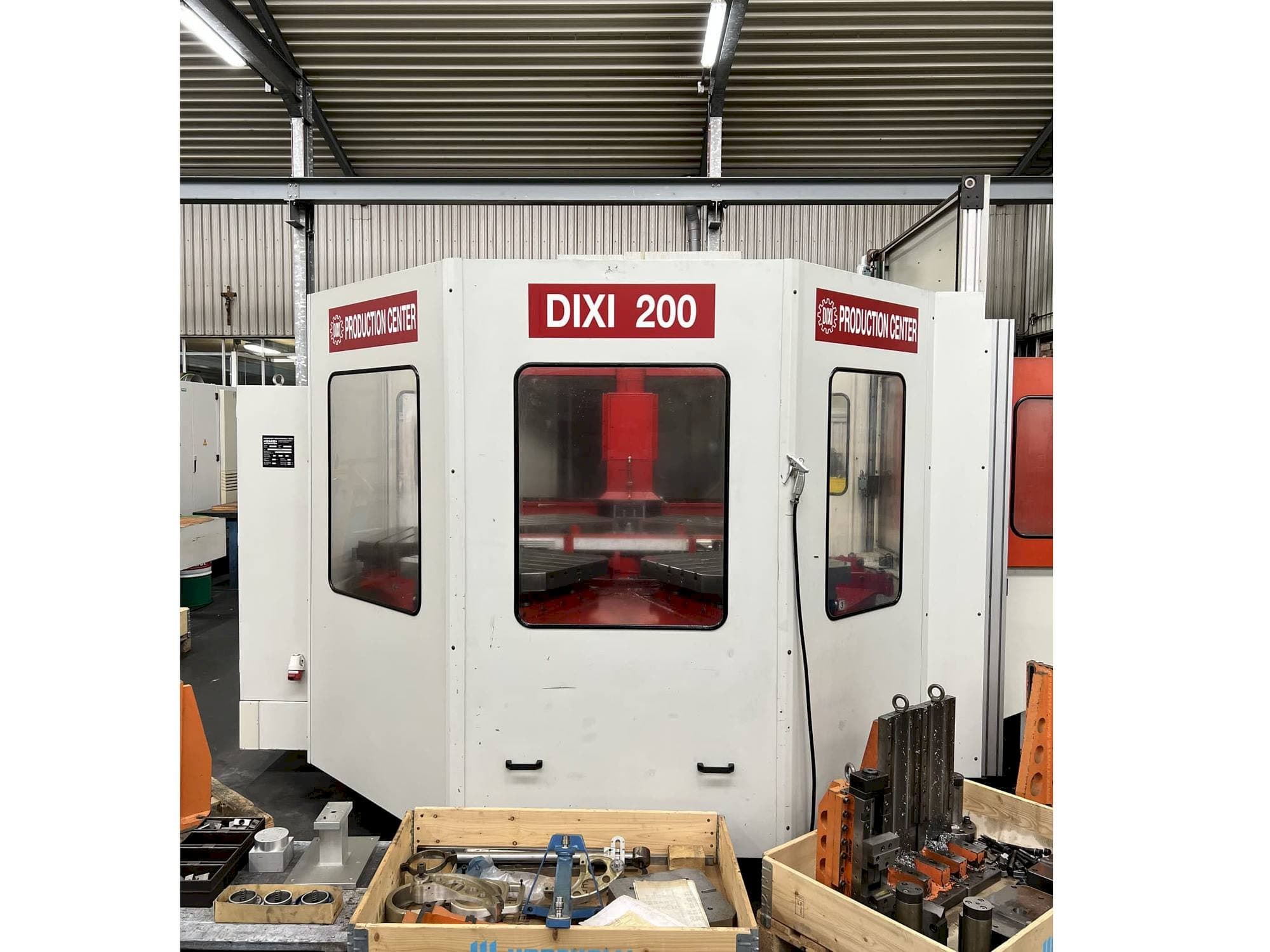 A DIXI 200 gép elölnézete