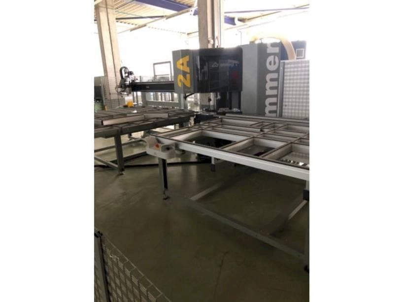 A Emmegi TRIMMER 2A gép elölnézete