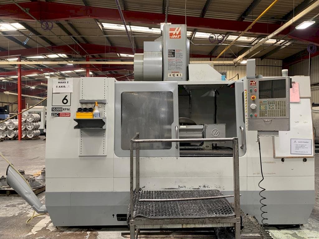 A HAAS VF-6/40 gép elölnézete