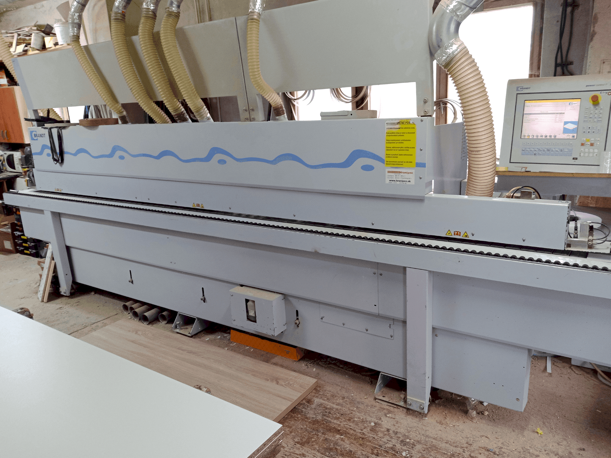 A BRANDT Highflex 1440  gép elölnézete