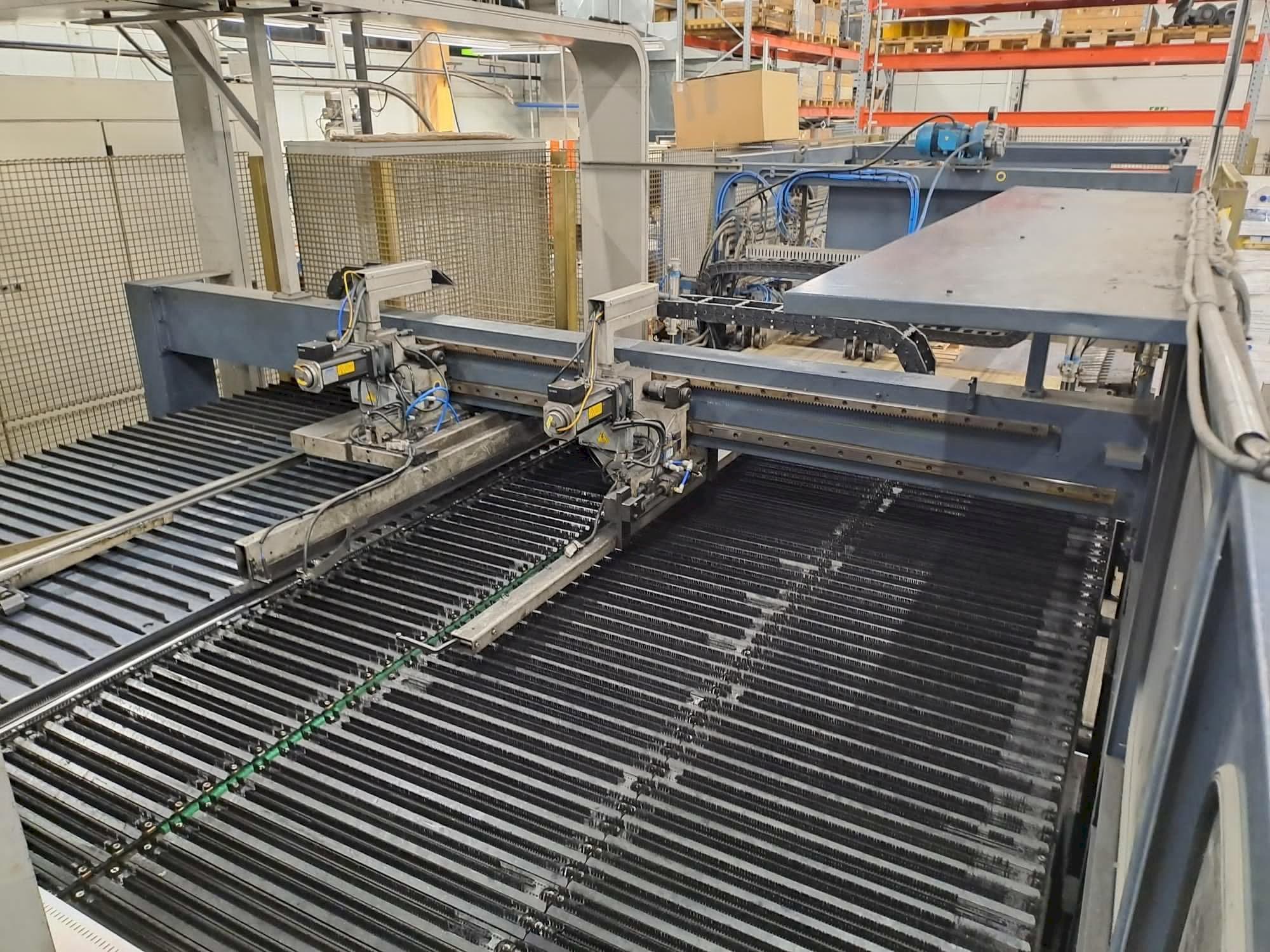 A Salvagnini S4 gép elölnézete