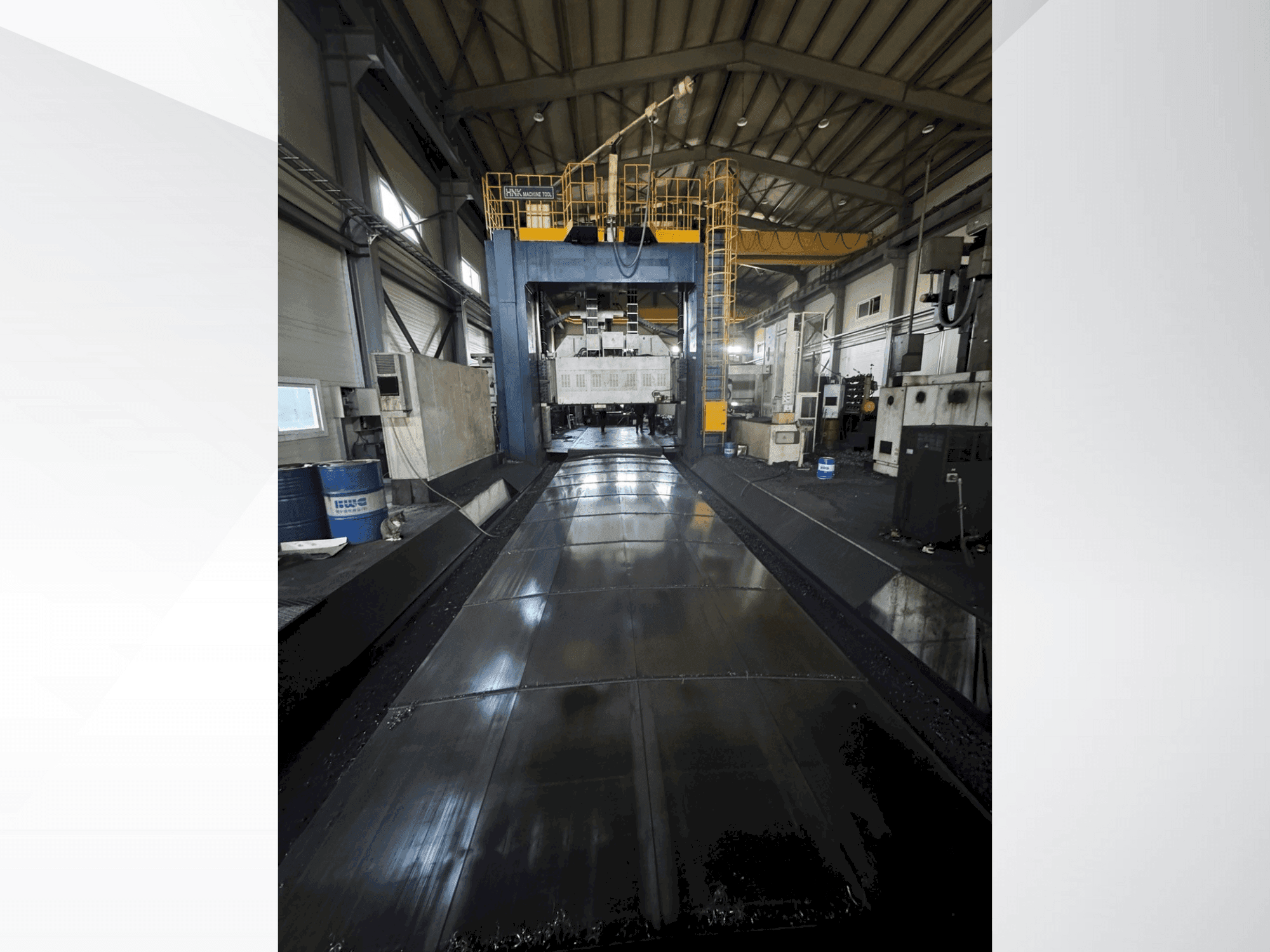 A HNK HPM 30M gép elölnézete