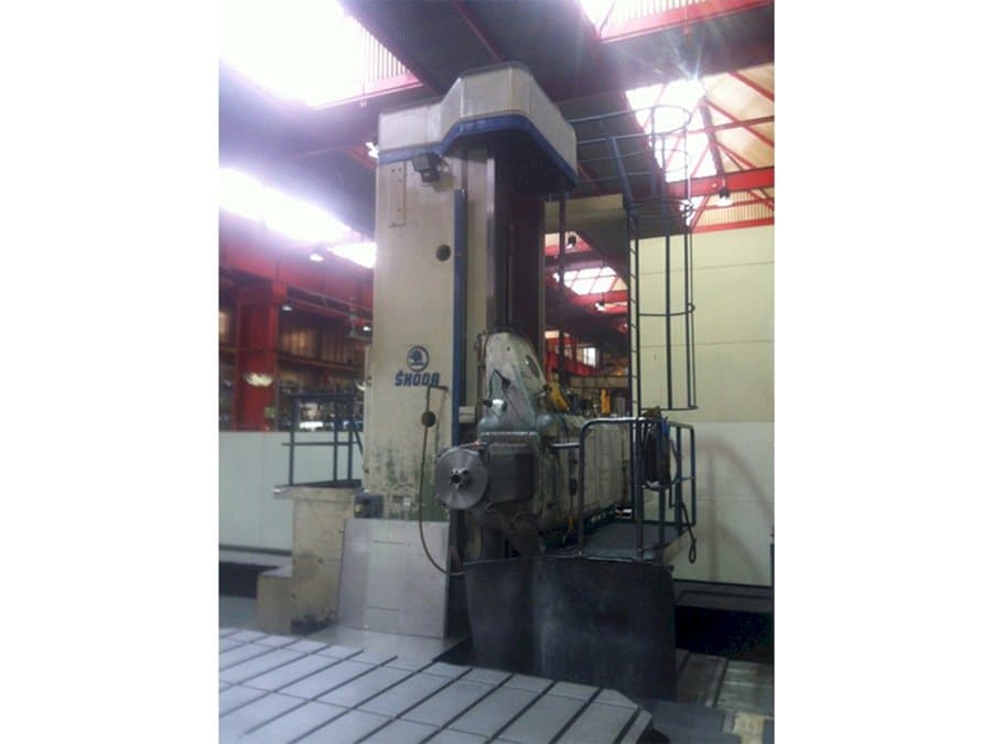 A SKODA WD 160 B gép elölnézete