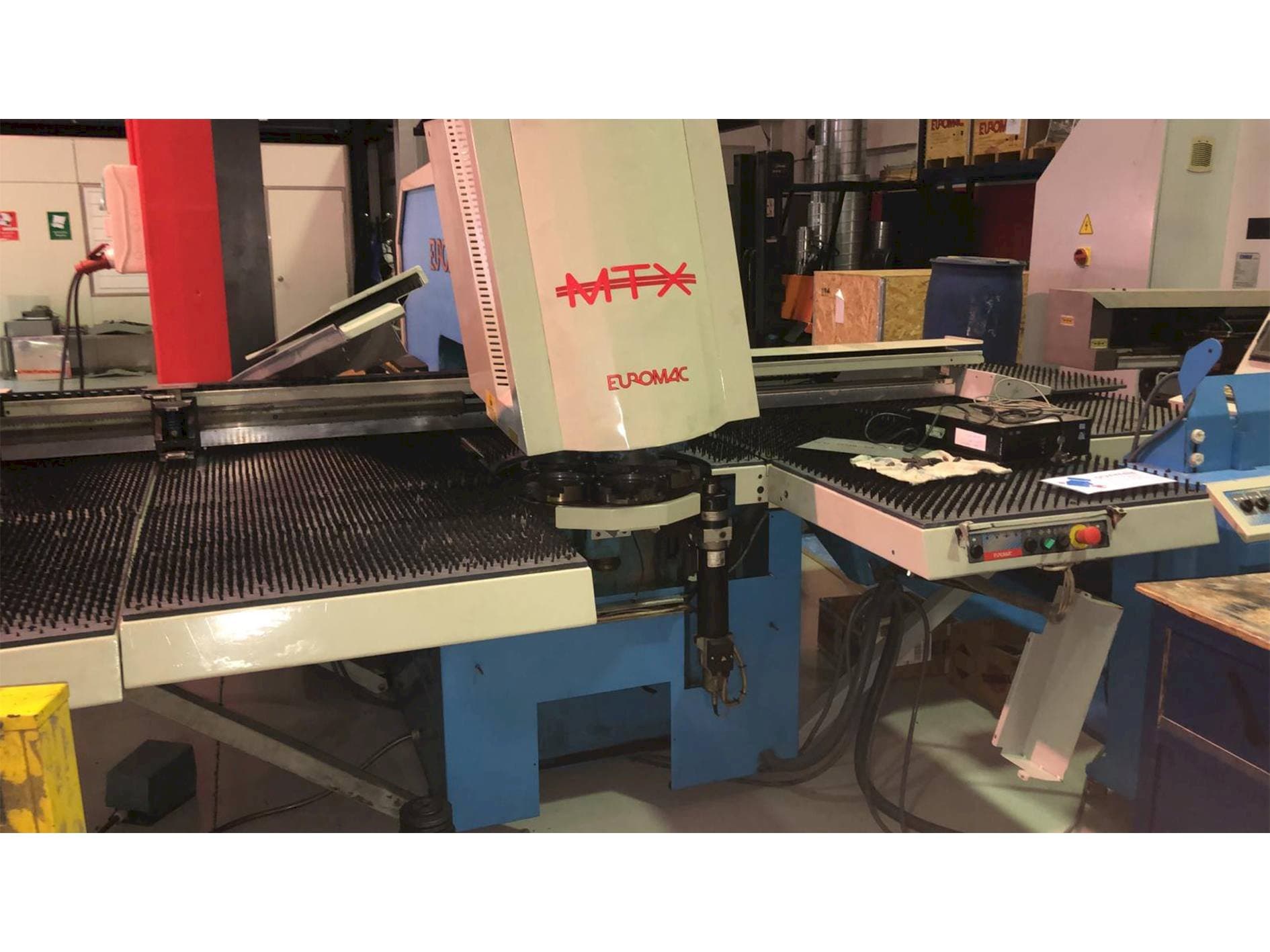 A Euromac MTX 1250/30 - 2000 gép elölnézete