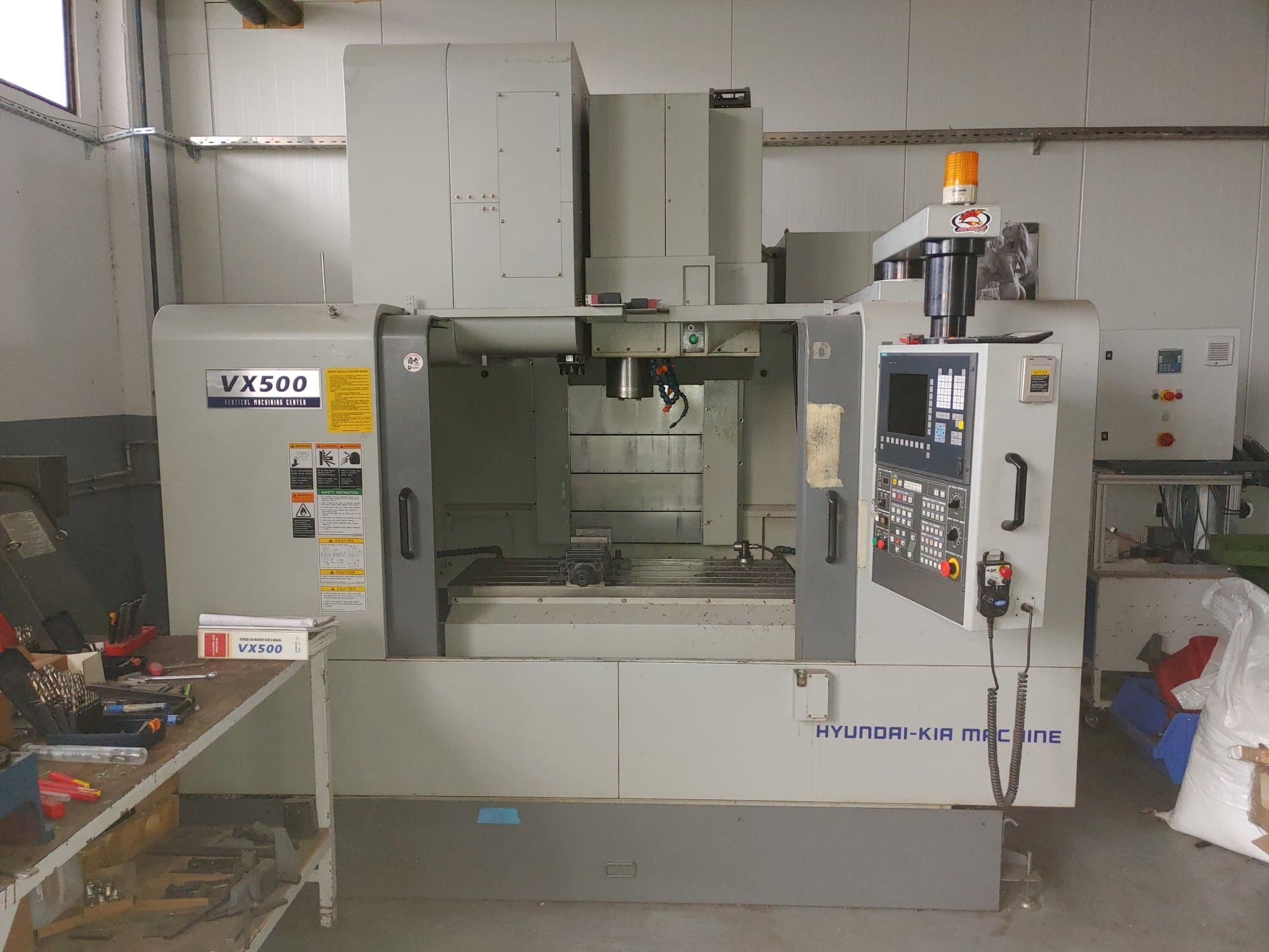 A Hyundai Kia VX 500 gép elölnézete