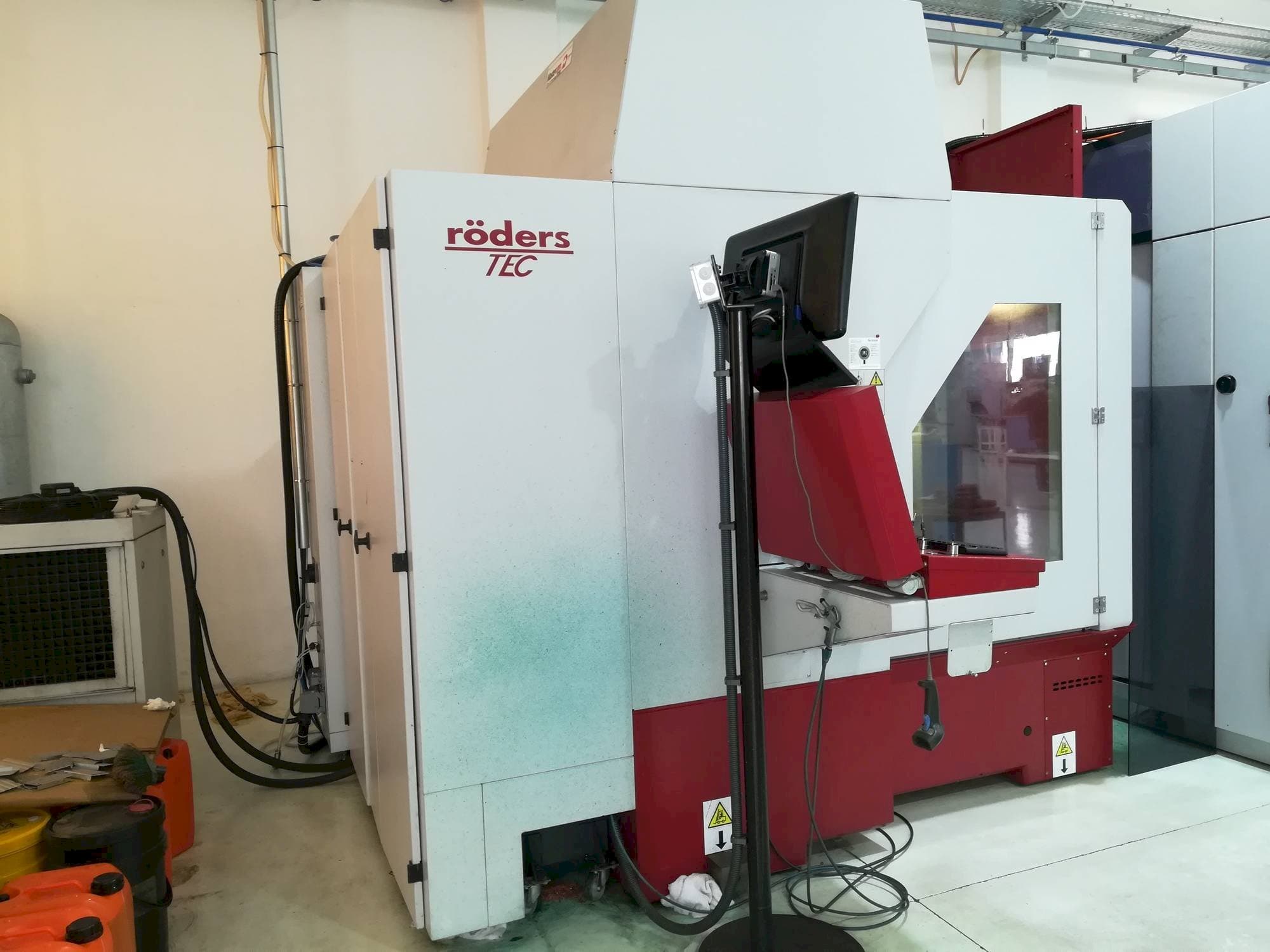 A Röders RXP 801 gép elölnézete