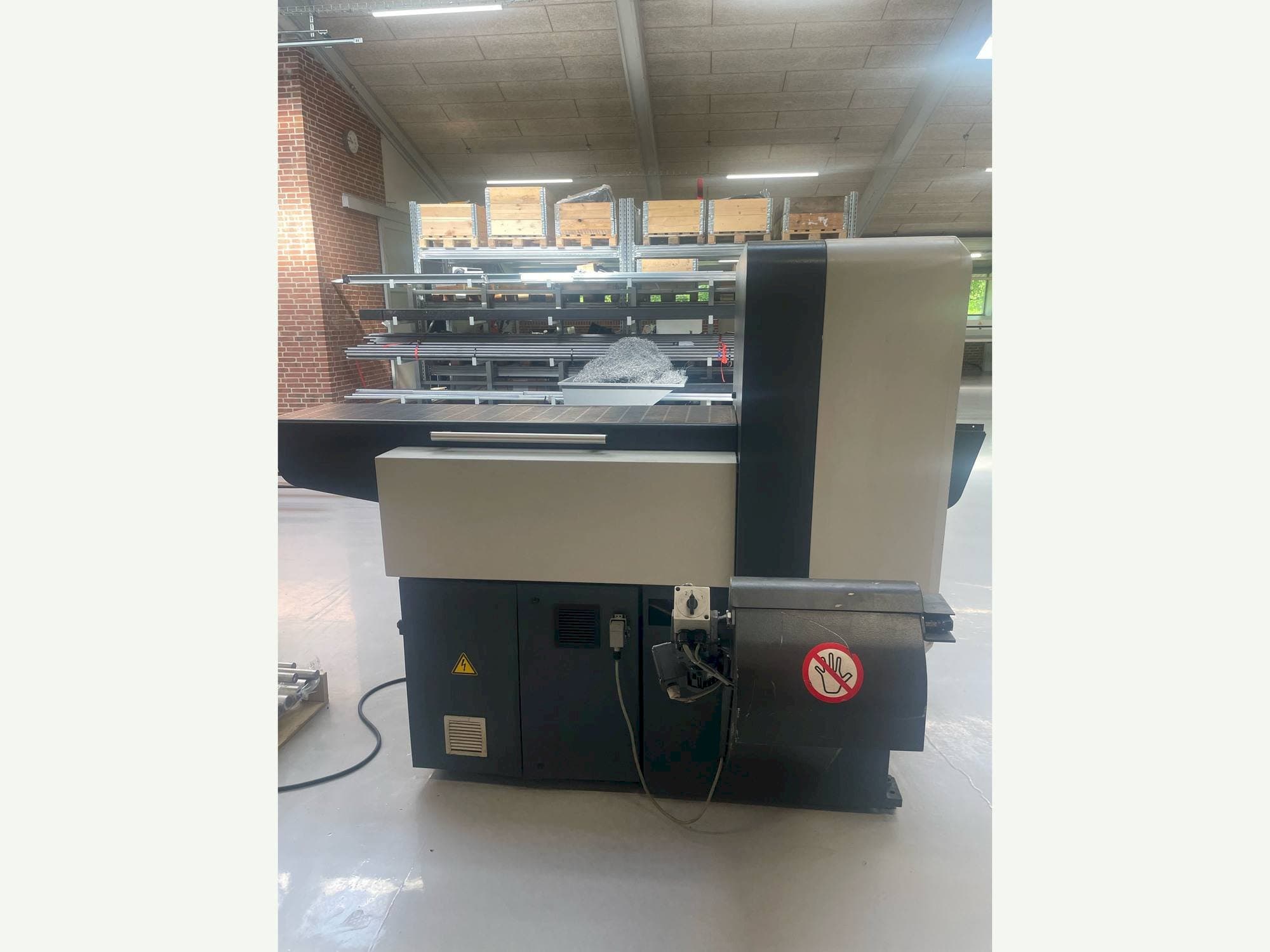 A KASTO Verto A2 gép elölnézete