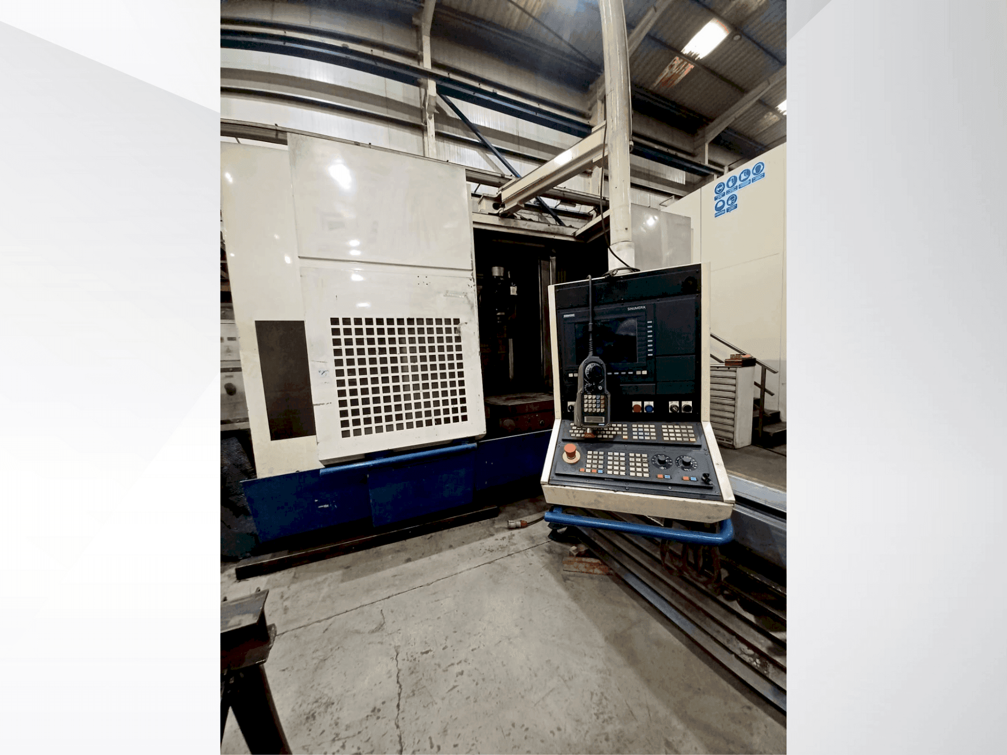 A Huron EX-C gép elölnézete