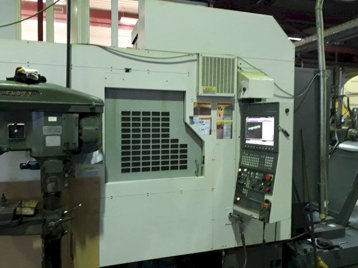 A Okuma ACE Center MF-46VA gép elölnézete
