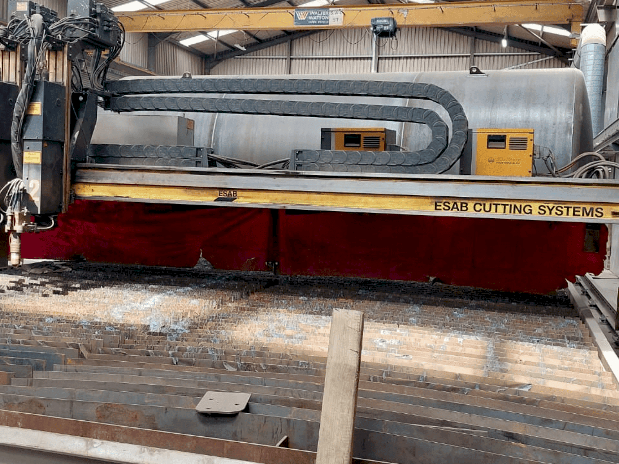 A ESAB Suprarex SXE 5000 gép elölnézete