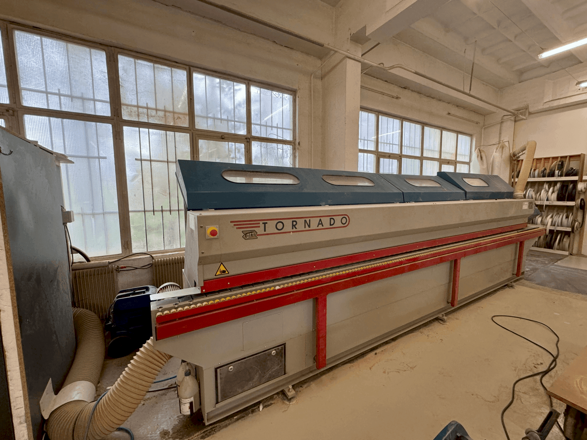 A OTT Tornado  gép elölnézete