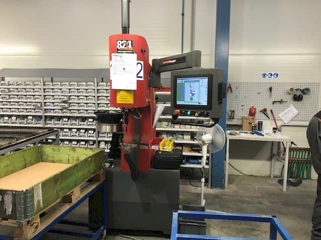 A Haeger WT-824 4e  gép oldalnézete