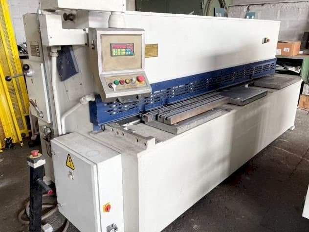 A ALPA COF 3050mm x 4/6mm gép elölnézete
