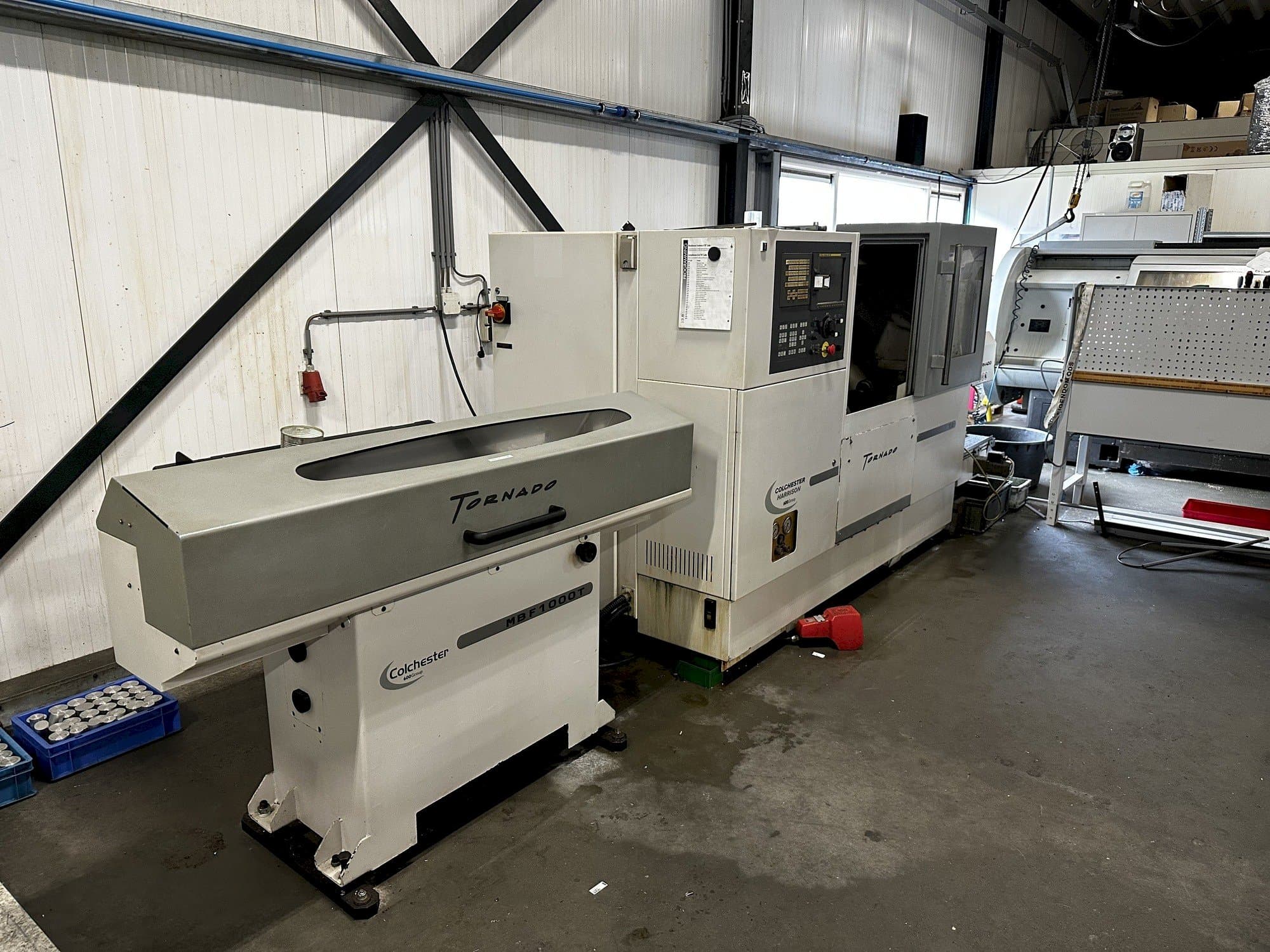 A Colchester Tornado T2 gép elölnézete