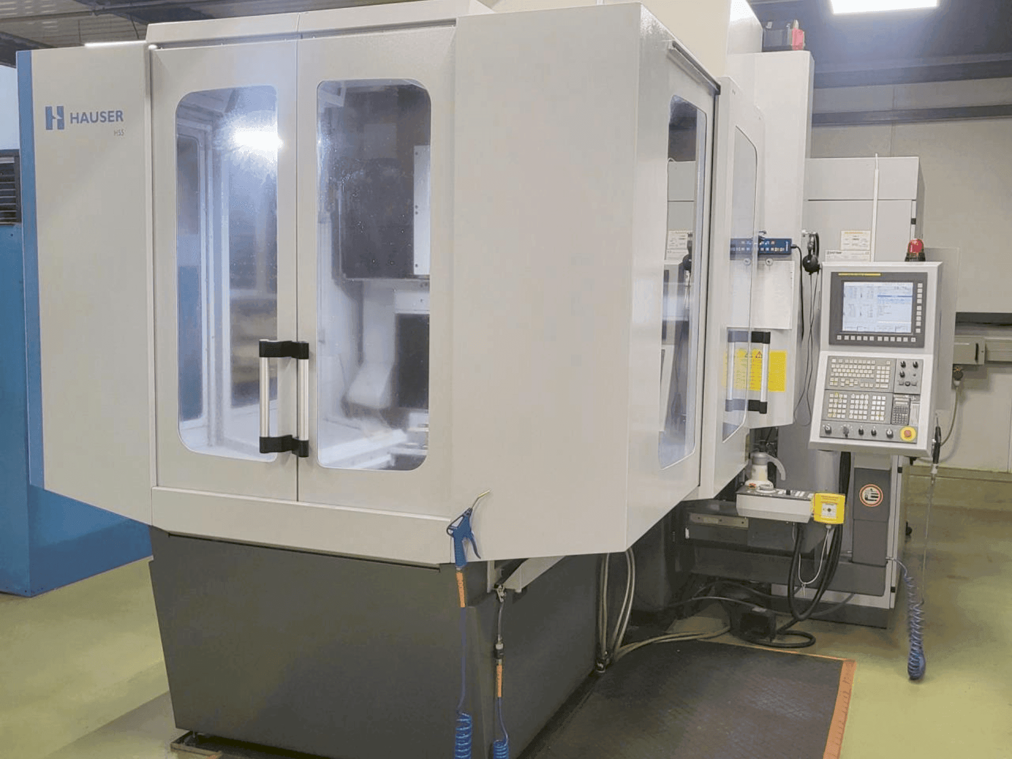 A HAUSER KELLENBERGER H55-400  gép elölnézete