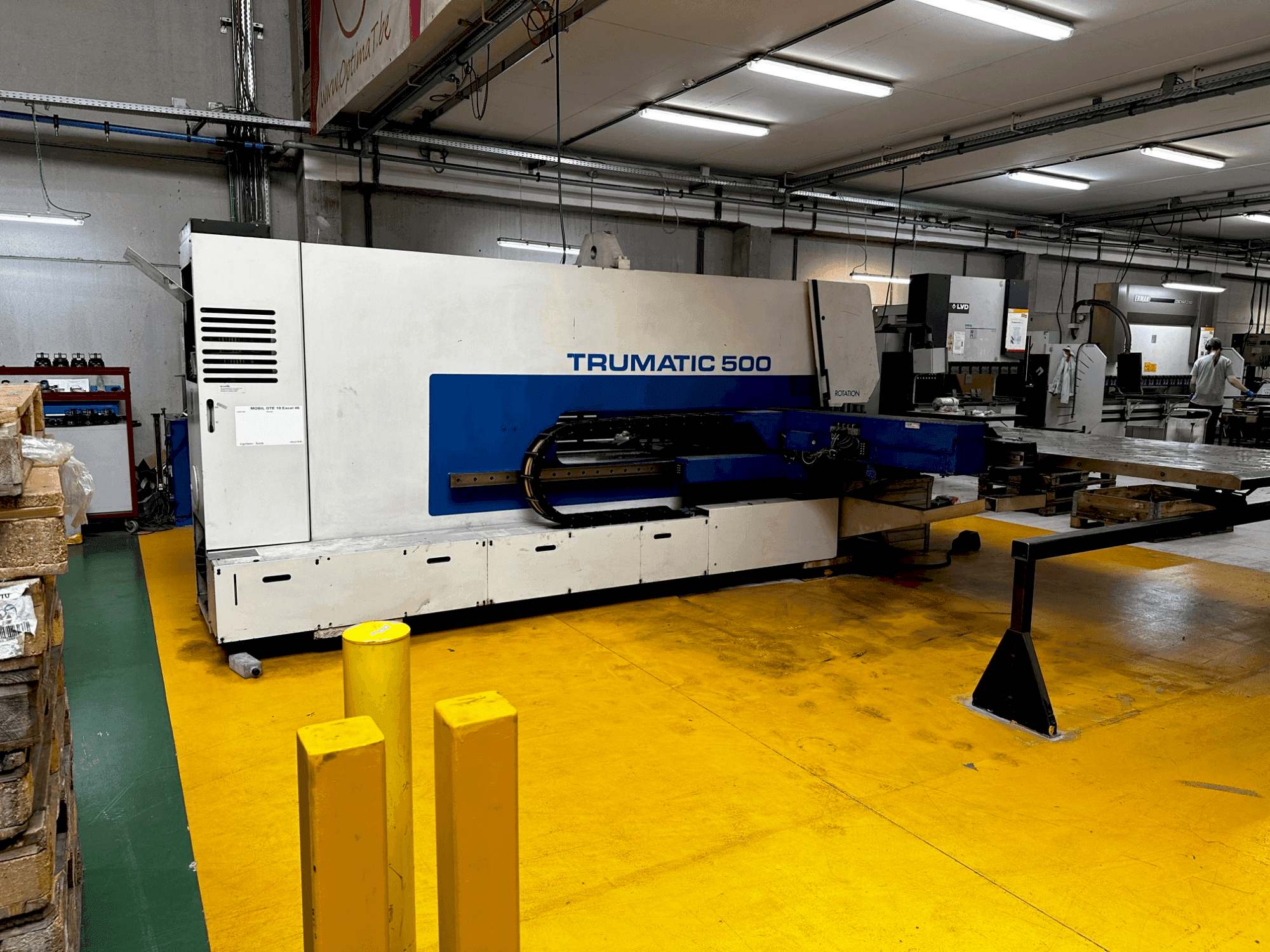 A TRUMPF Trumatic 500 gép elölnézete