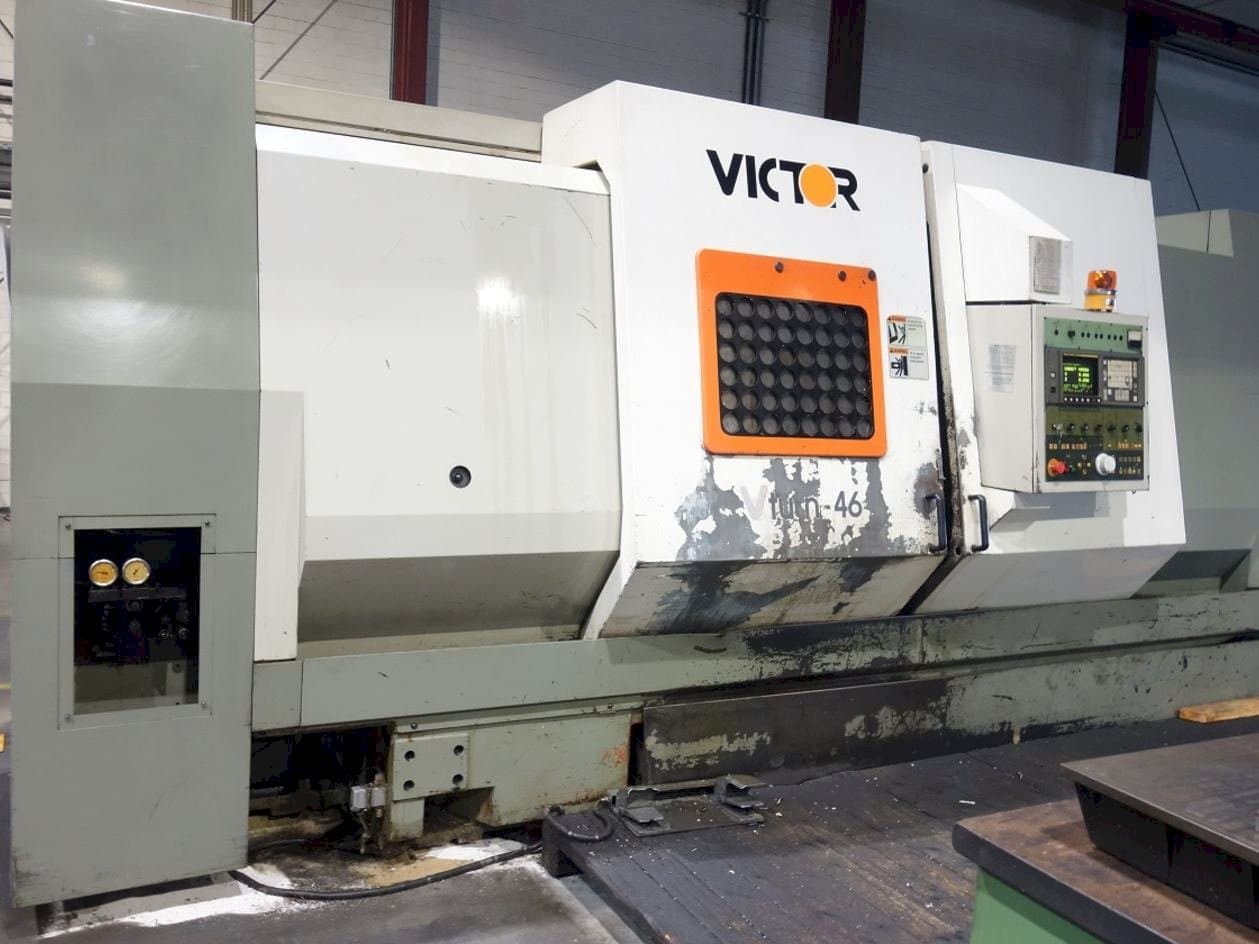 A Victor V Turn 46 (1997) gép elölnézete