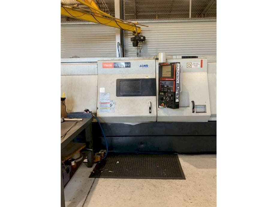 A Mazak QUICK TURN NEXUS 450 II gép elölnézete