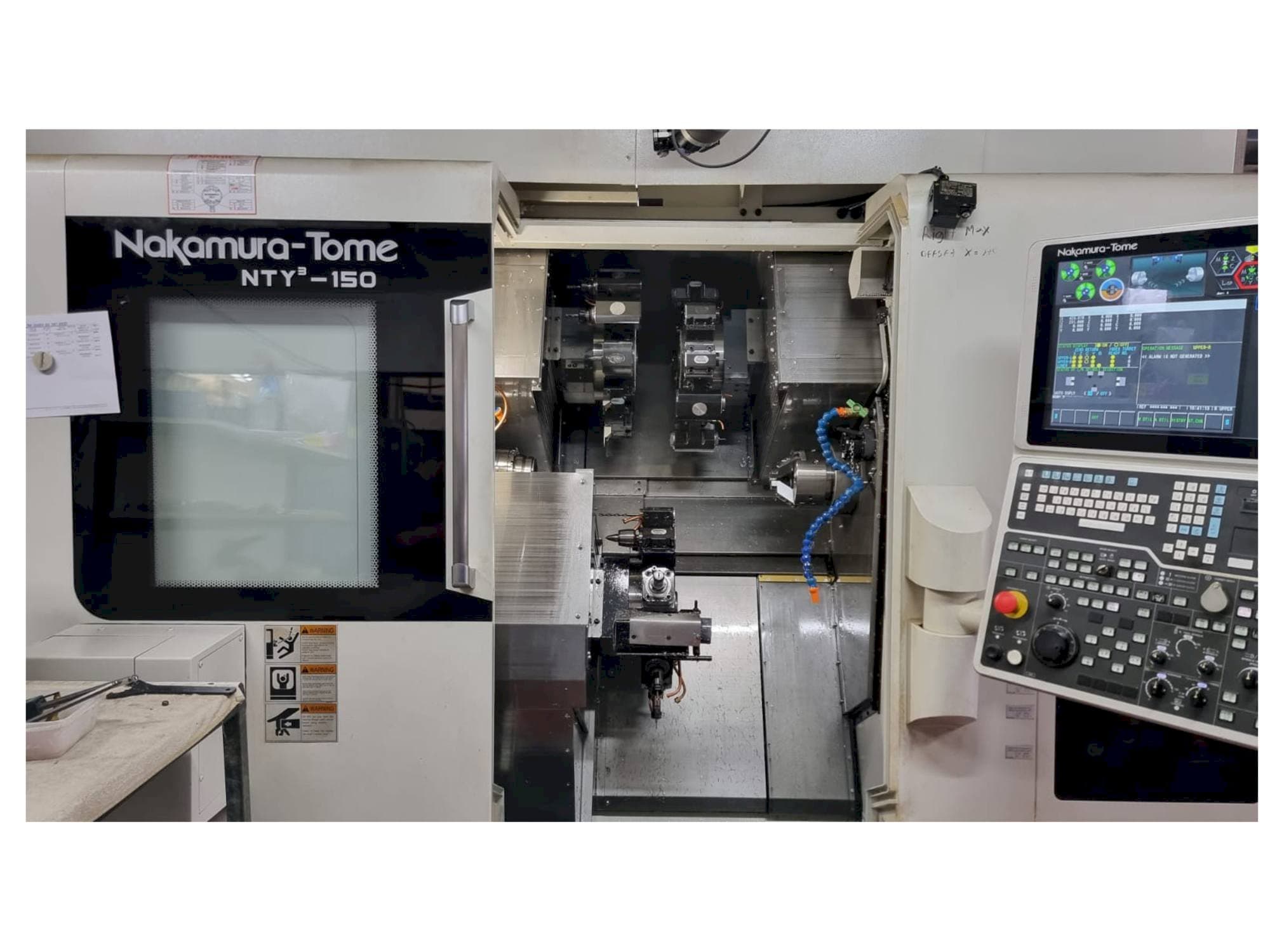 A NAKAMURA-TOME NTY3-150 gép elölnézete