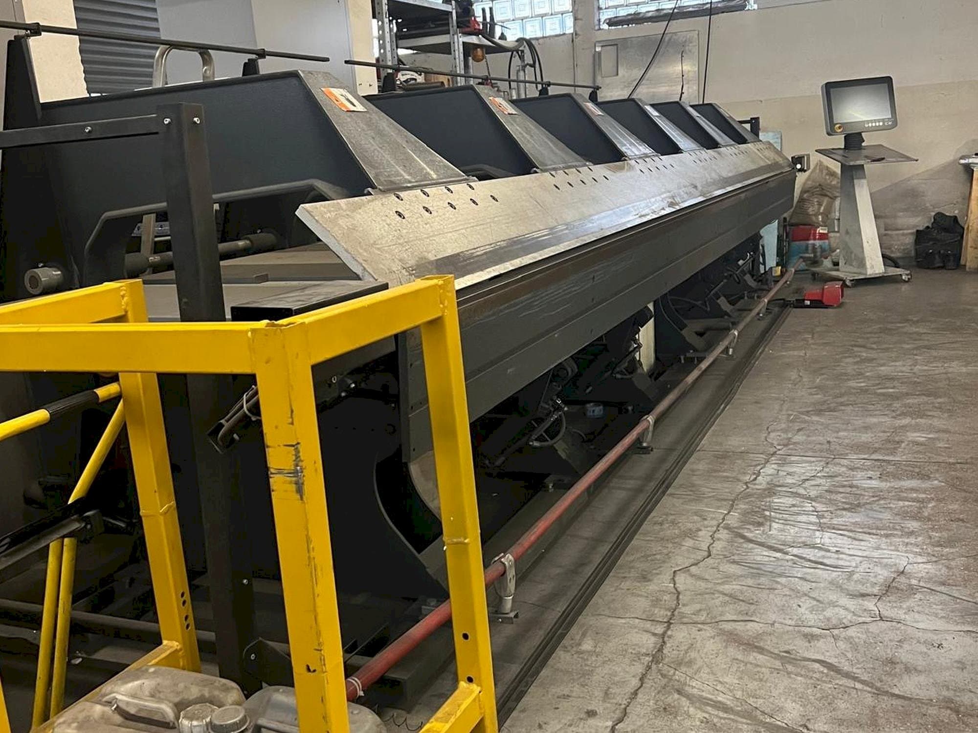 A Jorns Norma-Line 150-6.4 gép elölnézete