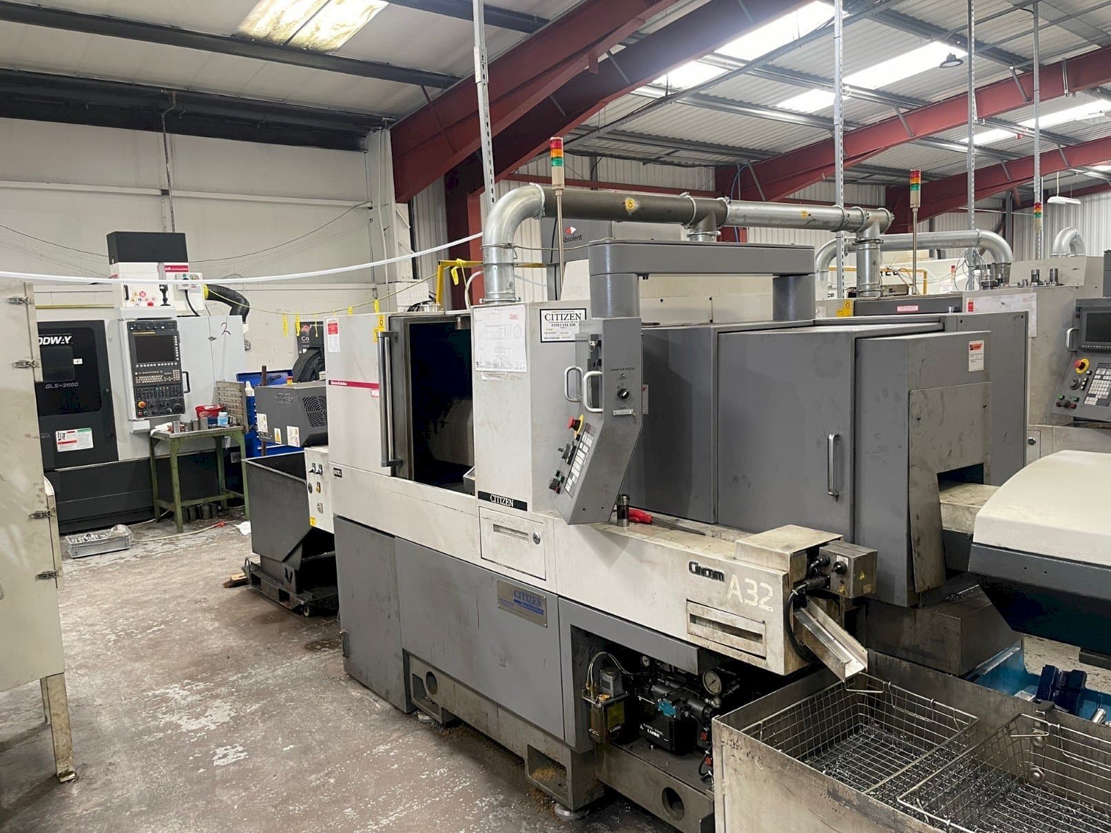 A Citizen A32-VII CL gép elölnézete