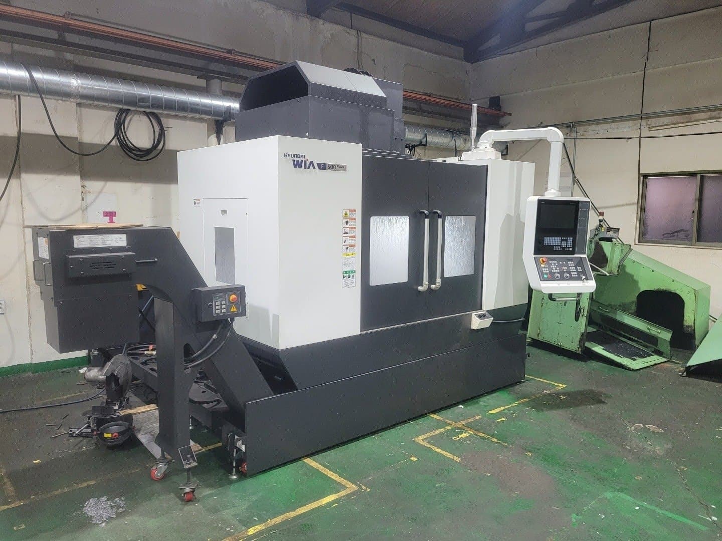 A Hyundai Wia F500 PLUS  gép elölnézete